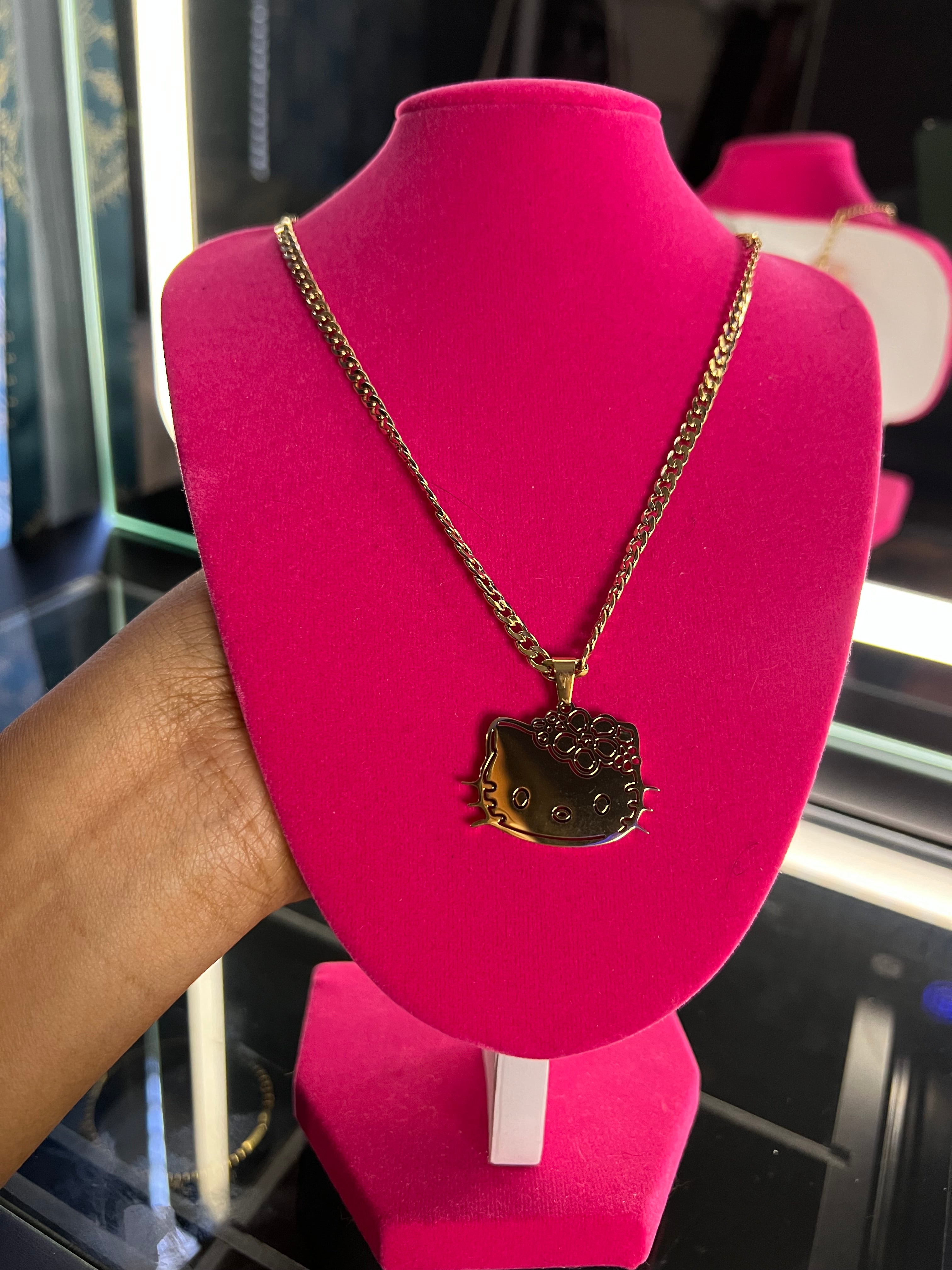 Gold kitty face necklace