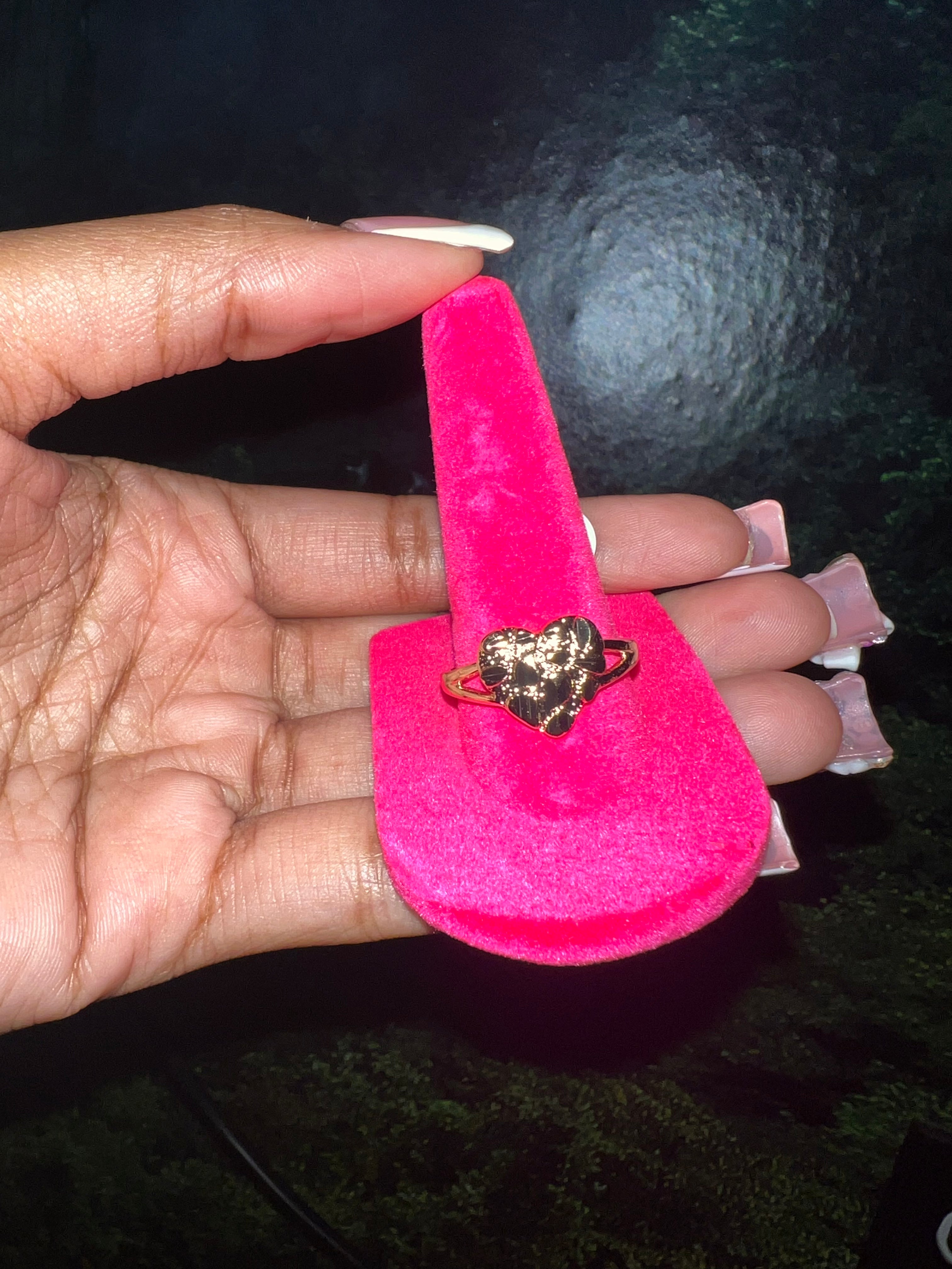 Heart nugget ring