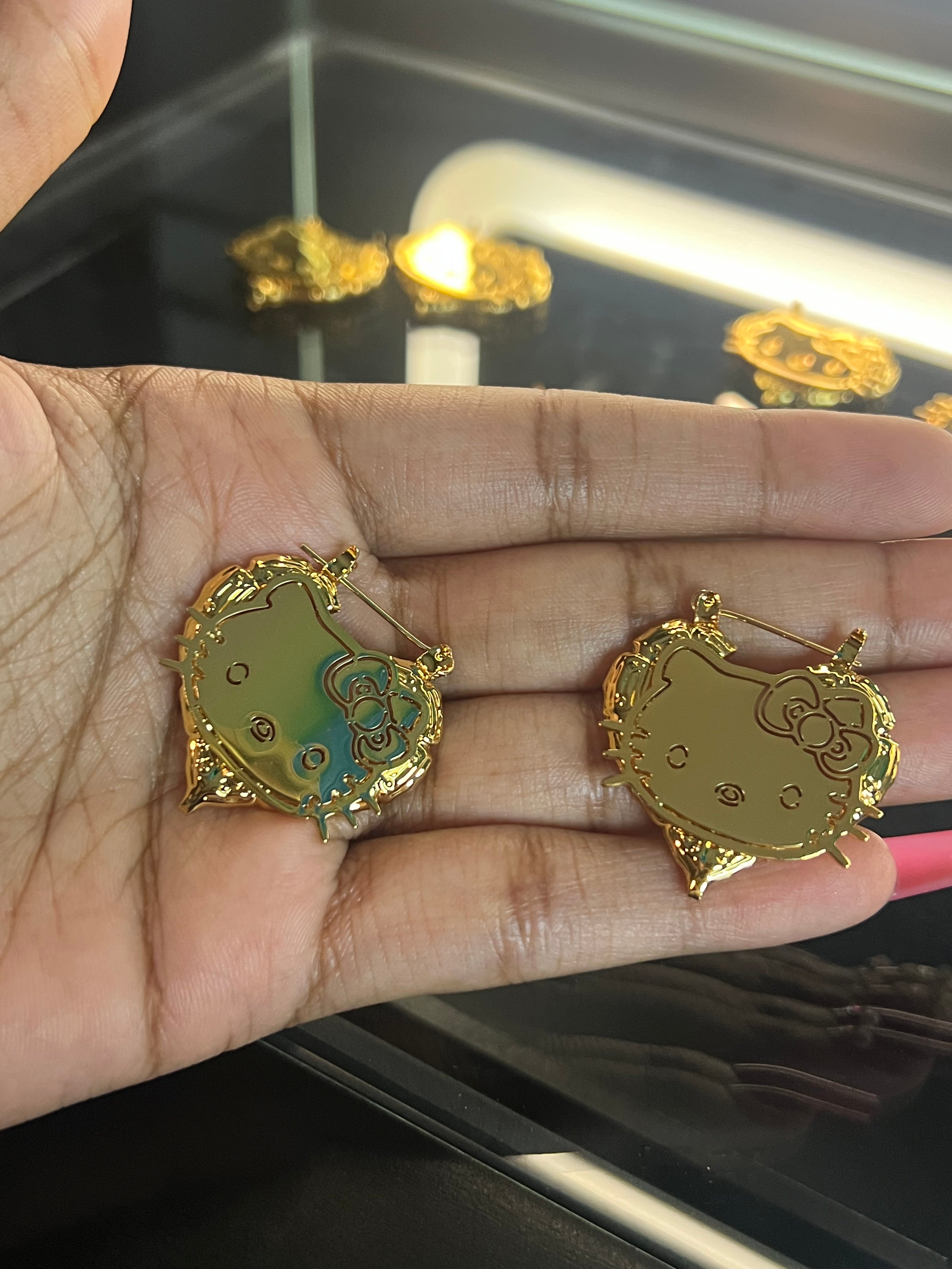 Bamboo heart kitty earrings