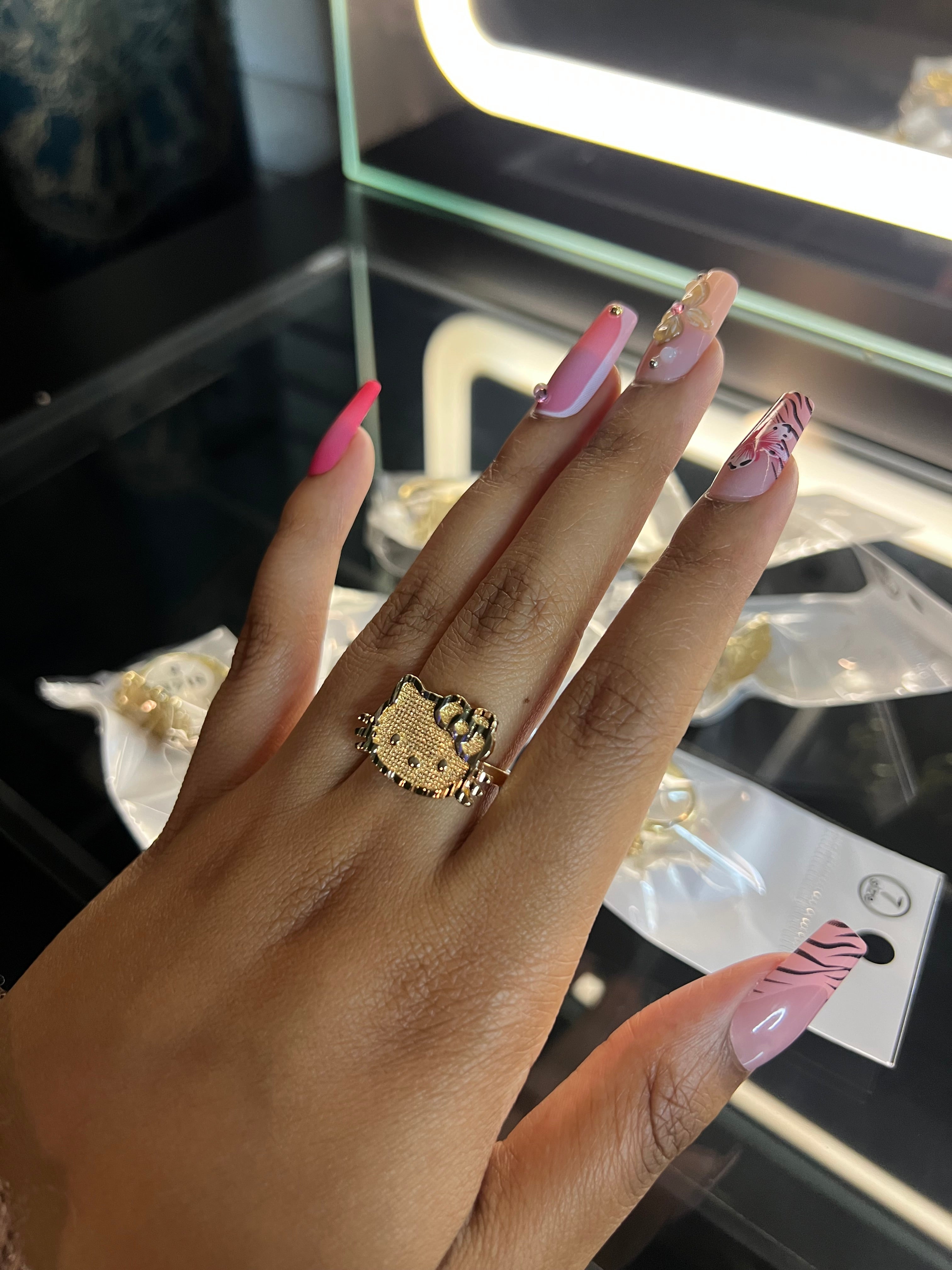 Hk ring