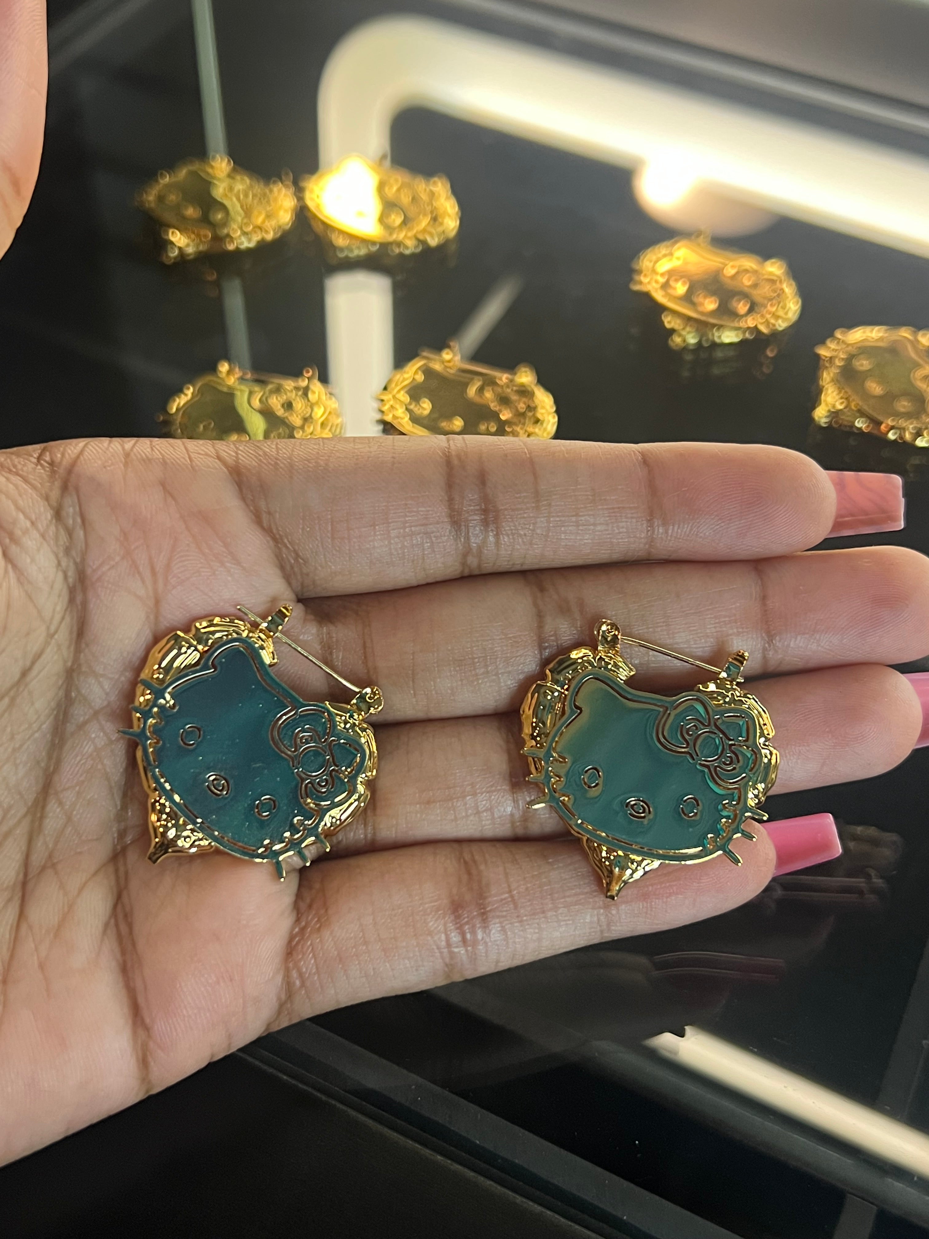 Bamboo heart kitty earrings