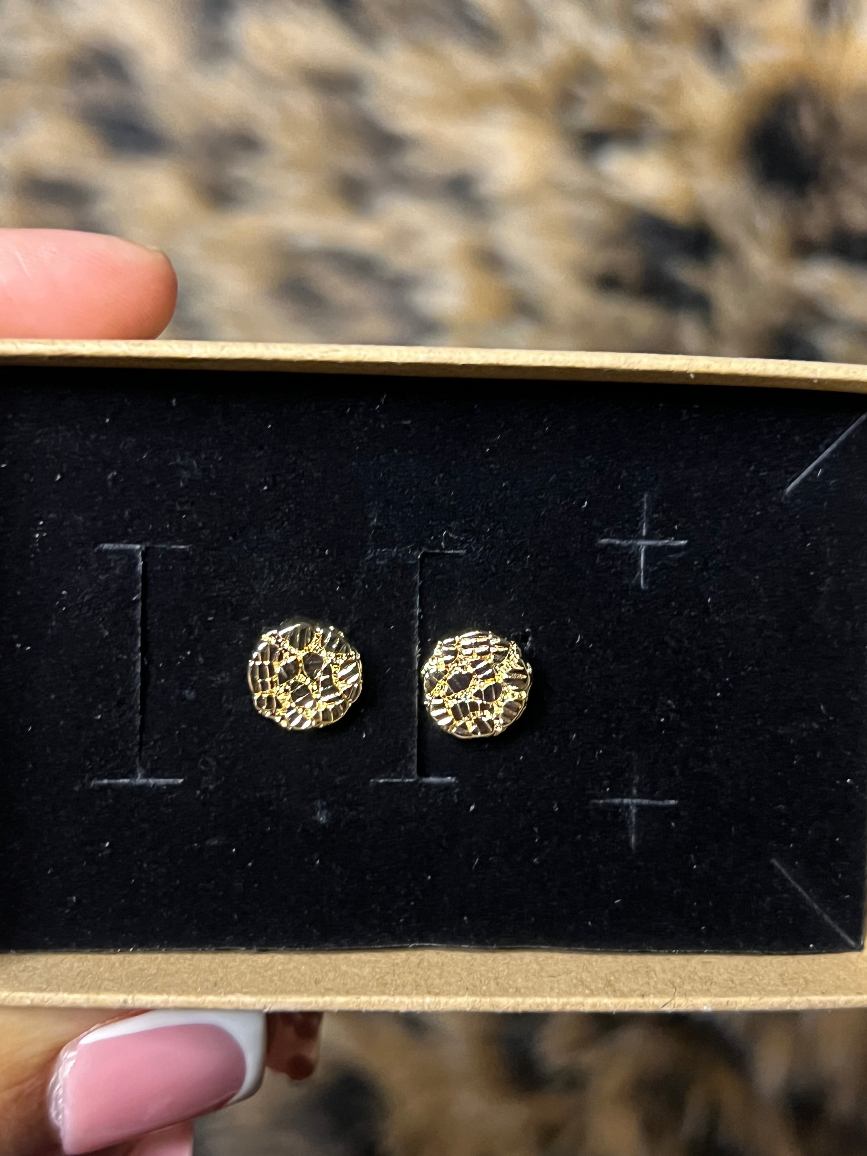 Nugget earrings style 1