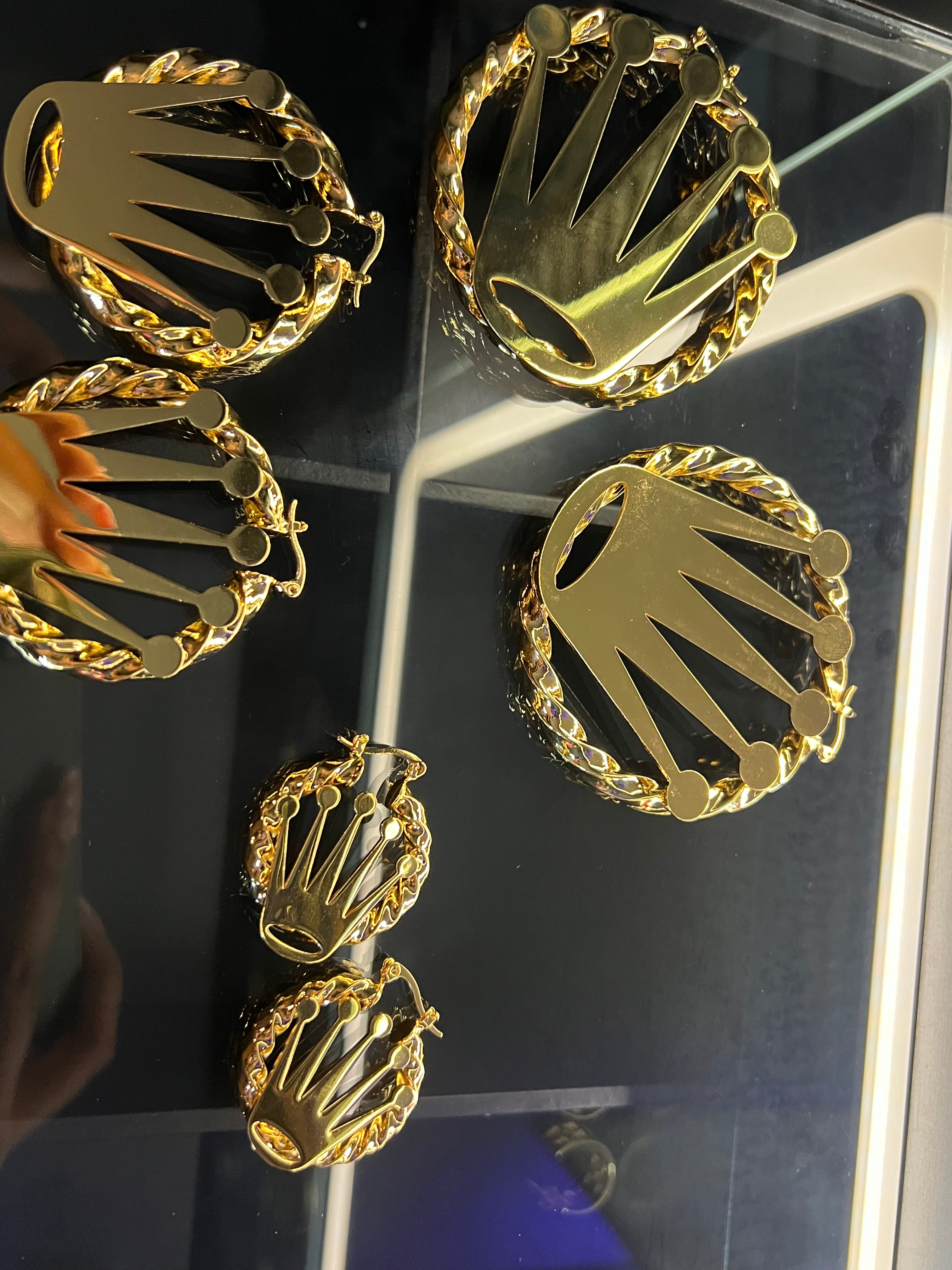 Crown hoops