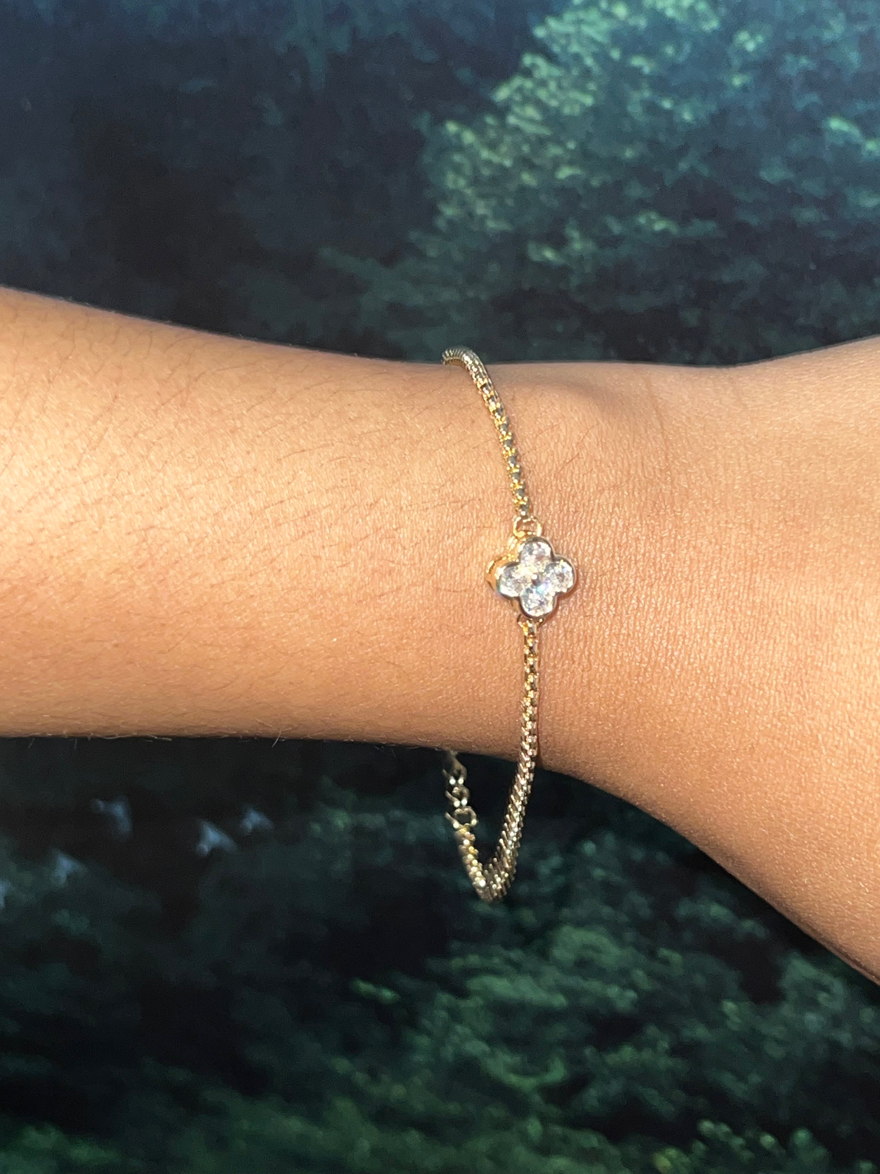 Single Flower Bling Bracelet