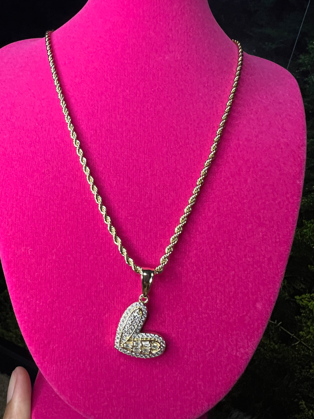 Bling heart necklace