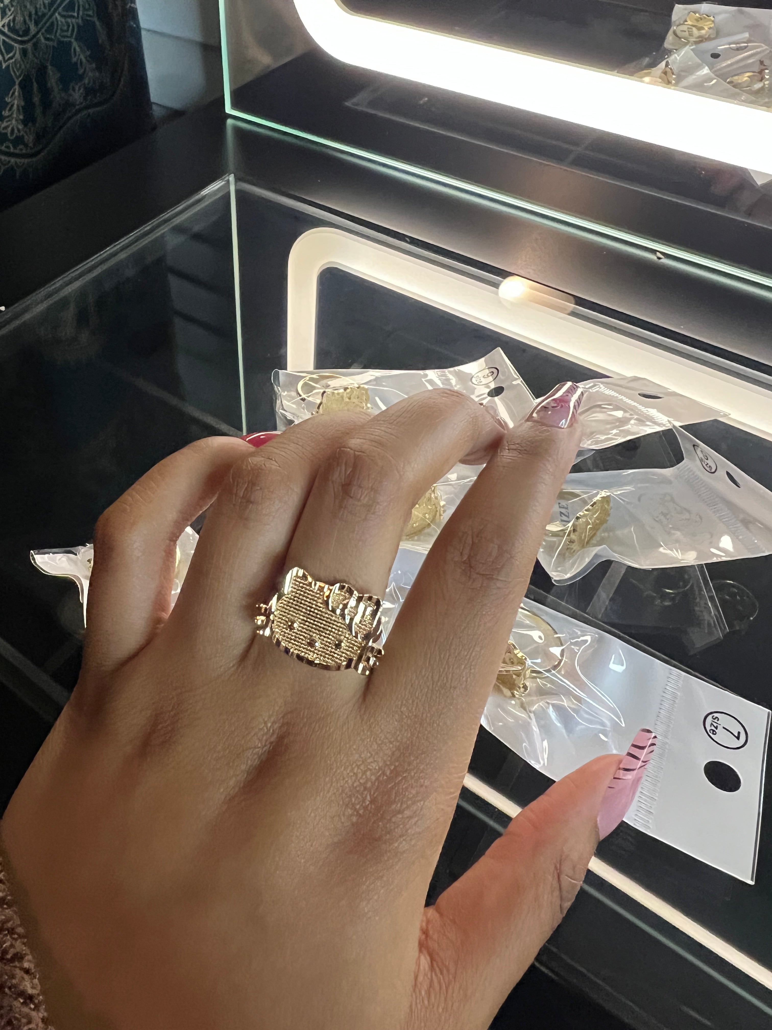 Hk ring