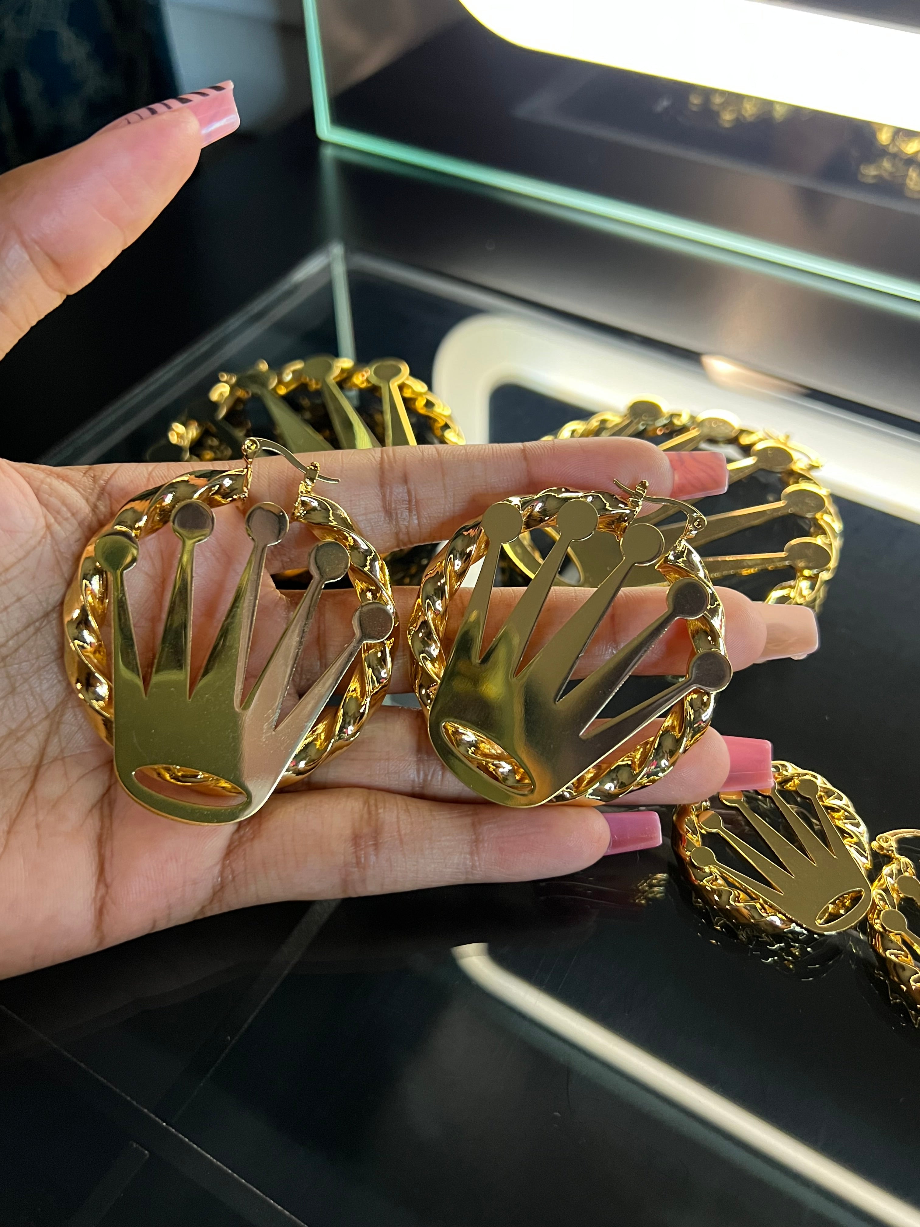 Crown hoops