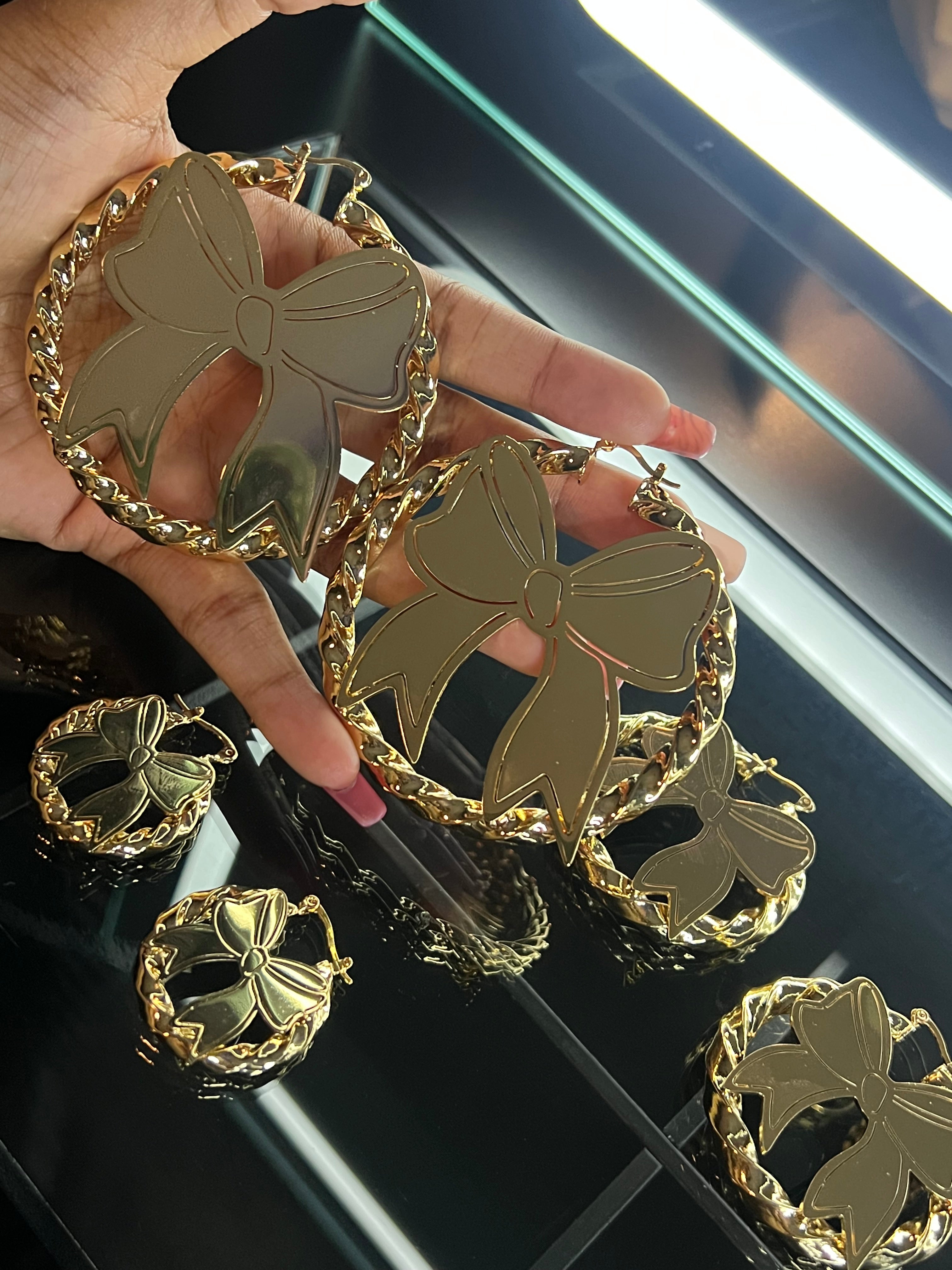 Bow hoops