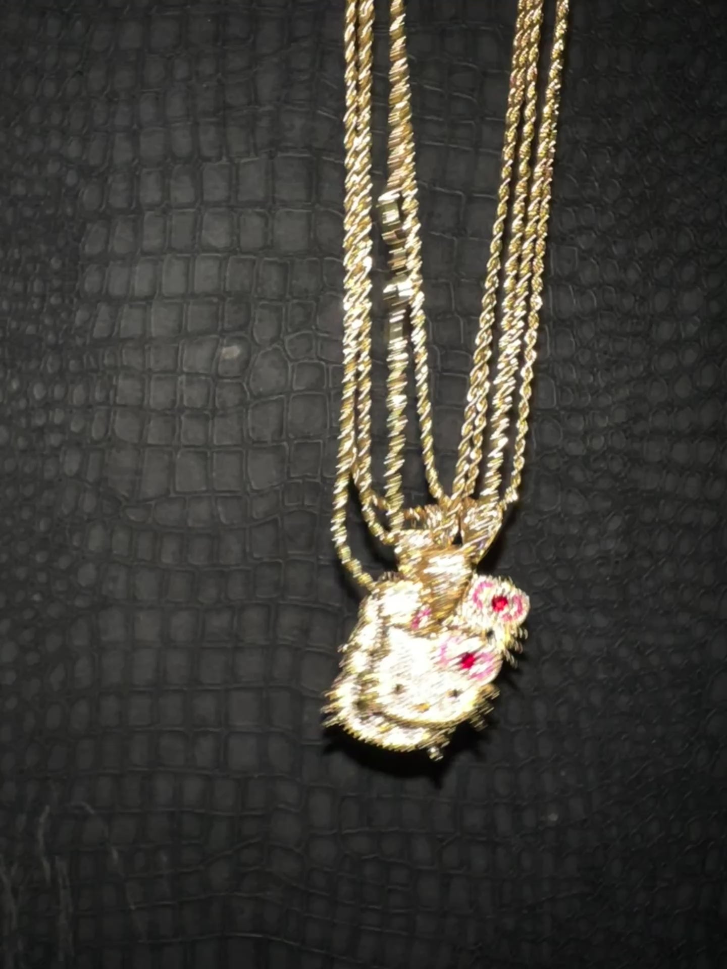 Small Bling HK necklace