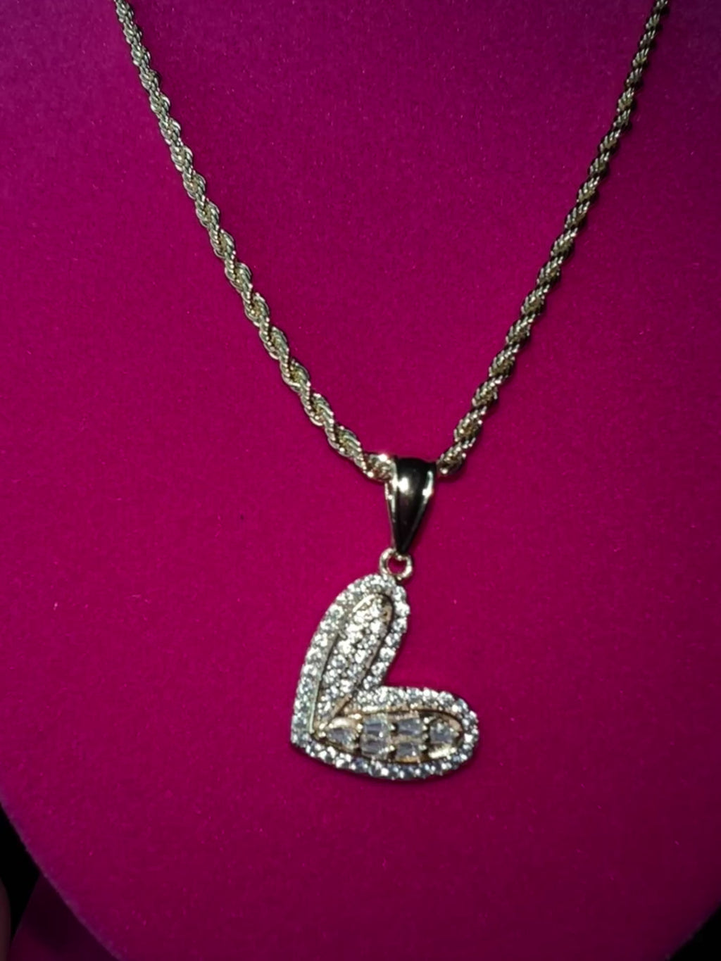 Bling heart necklace