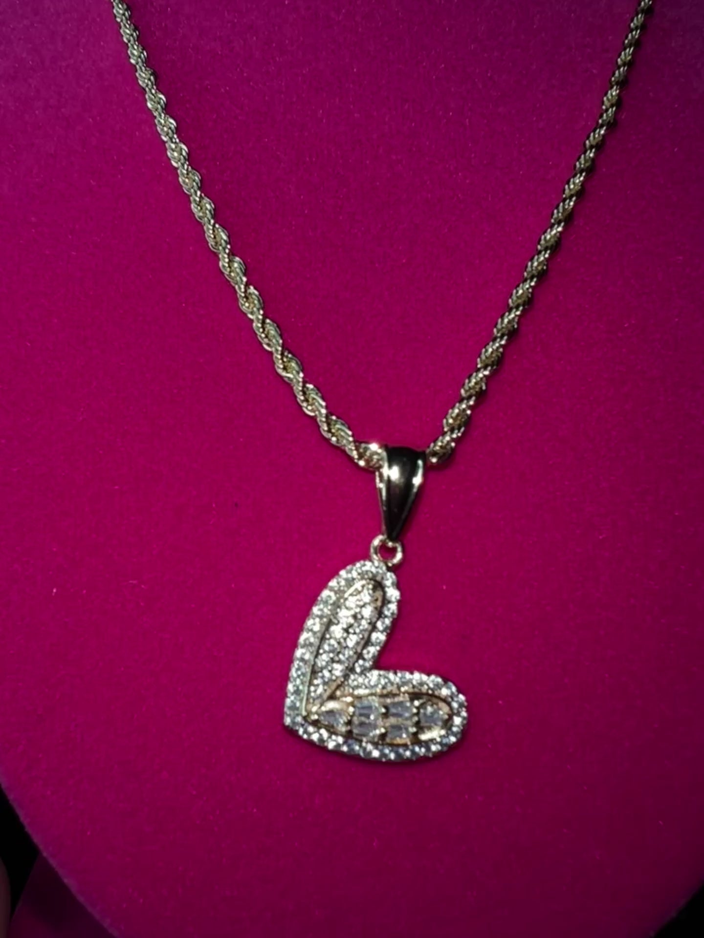 Bling heart necklace
